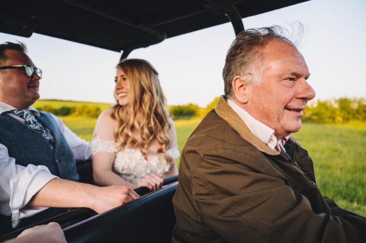 couple shoot at Lyde Court at golden hour