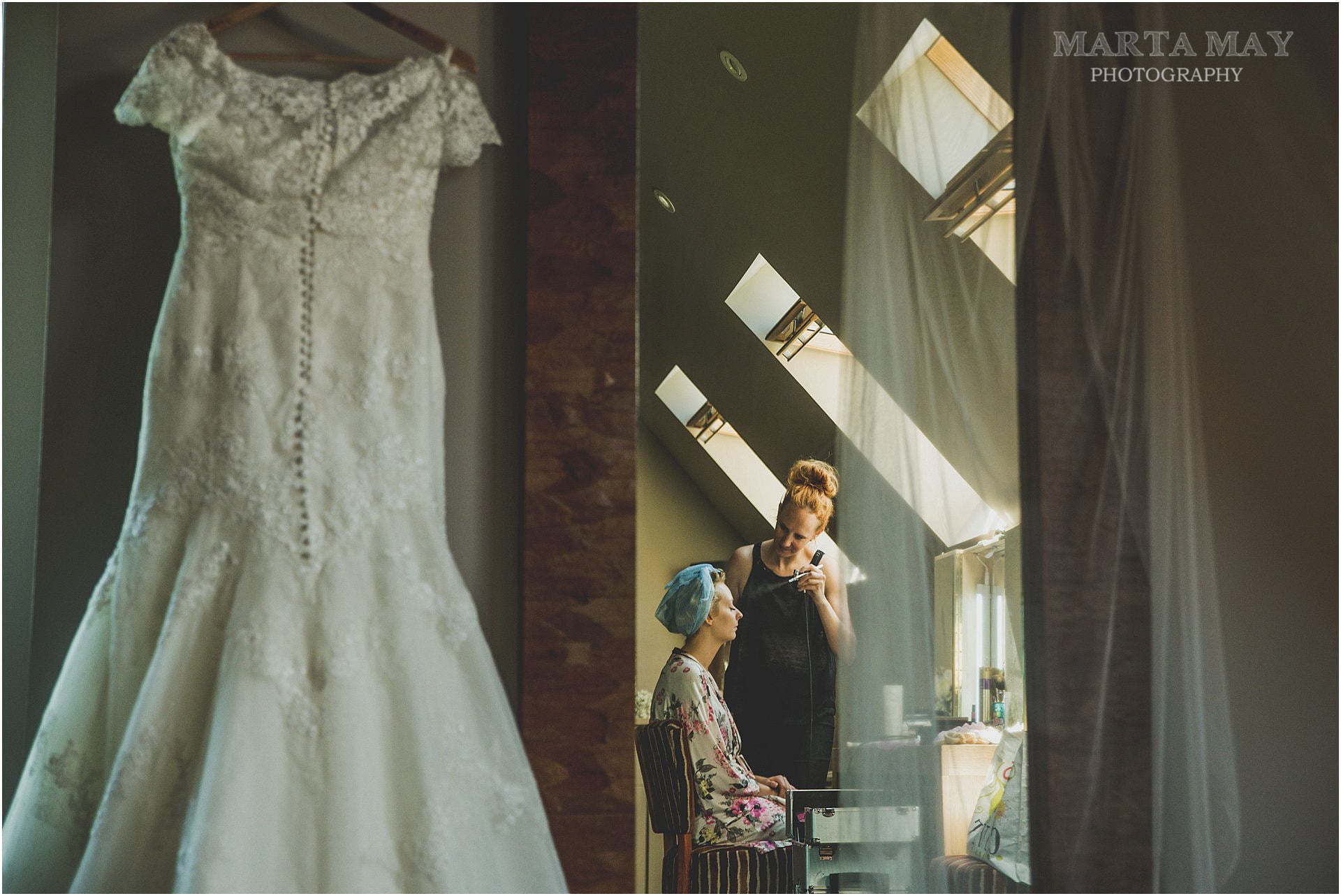 bride getting ready