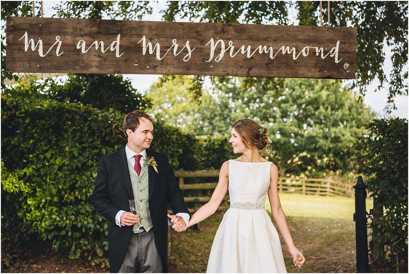 colourful Herefordshire countryside wedding photography