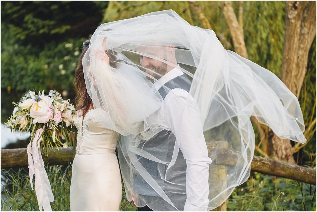 barn wedding Shropshire wedding photographer