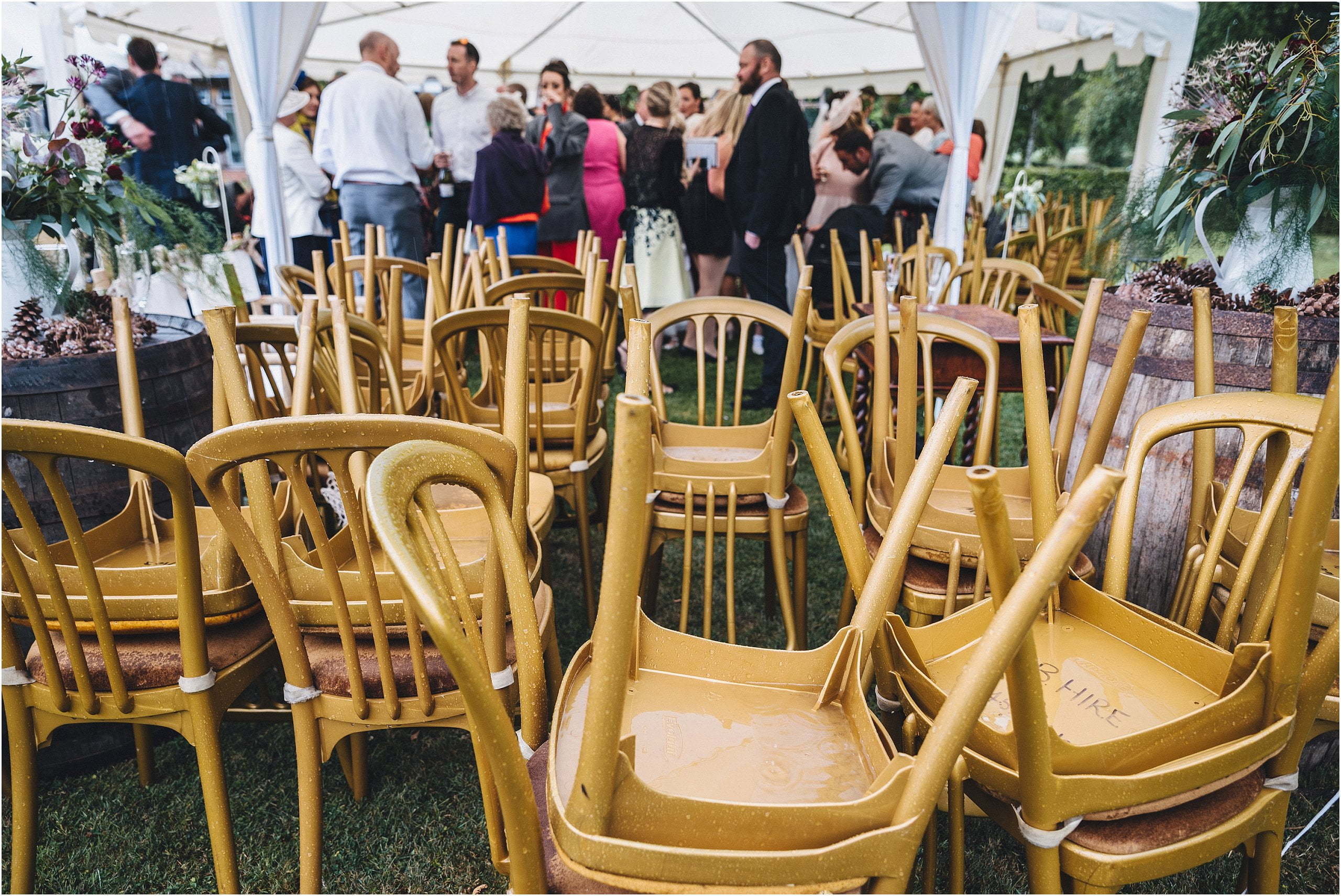 rainy wedding day photography