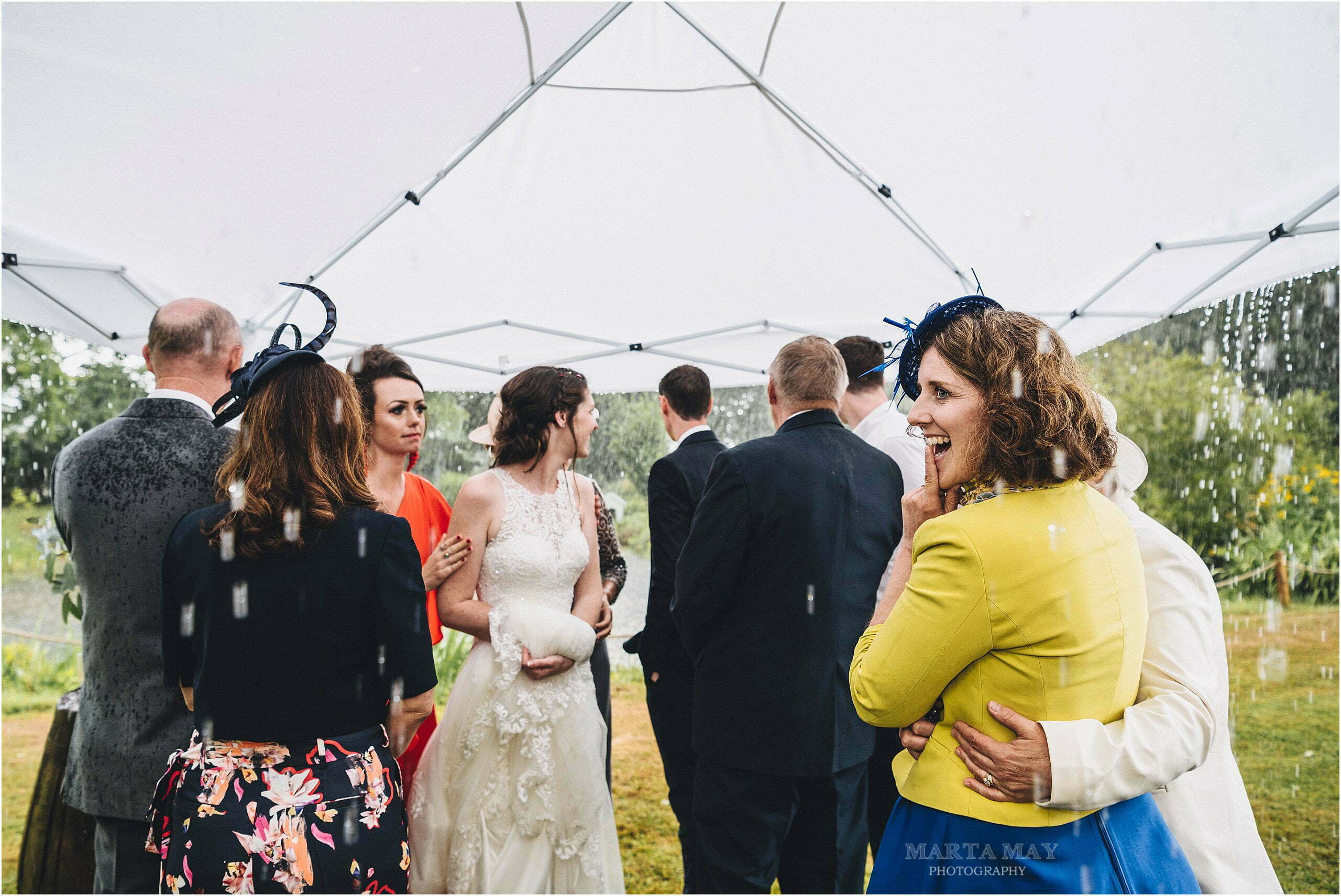 rainy wedding day photography