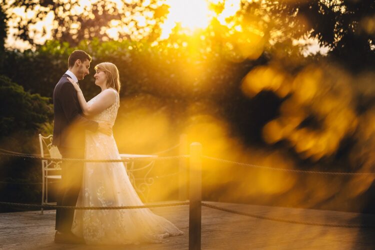 redhouse barn bride and groom shoot