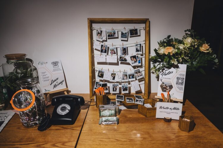 wedding decorations at redhouse barn