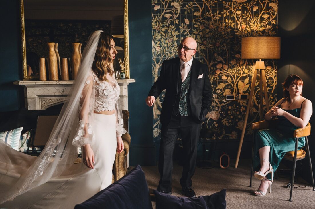 father daughter first look at hampton manor