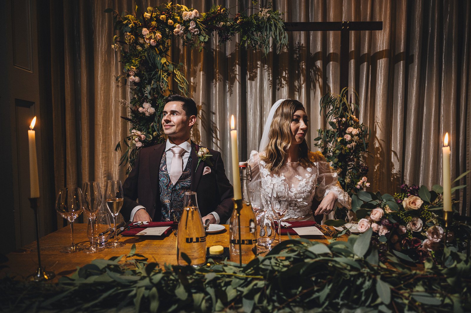 gorgeous winter wedding breakfast at Hampton Manor