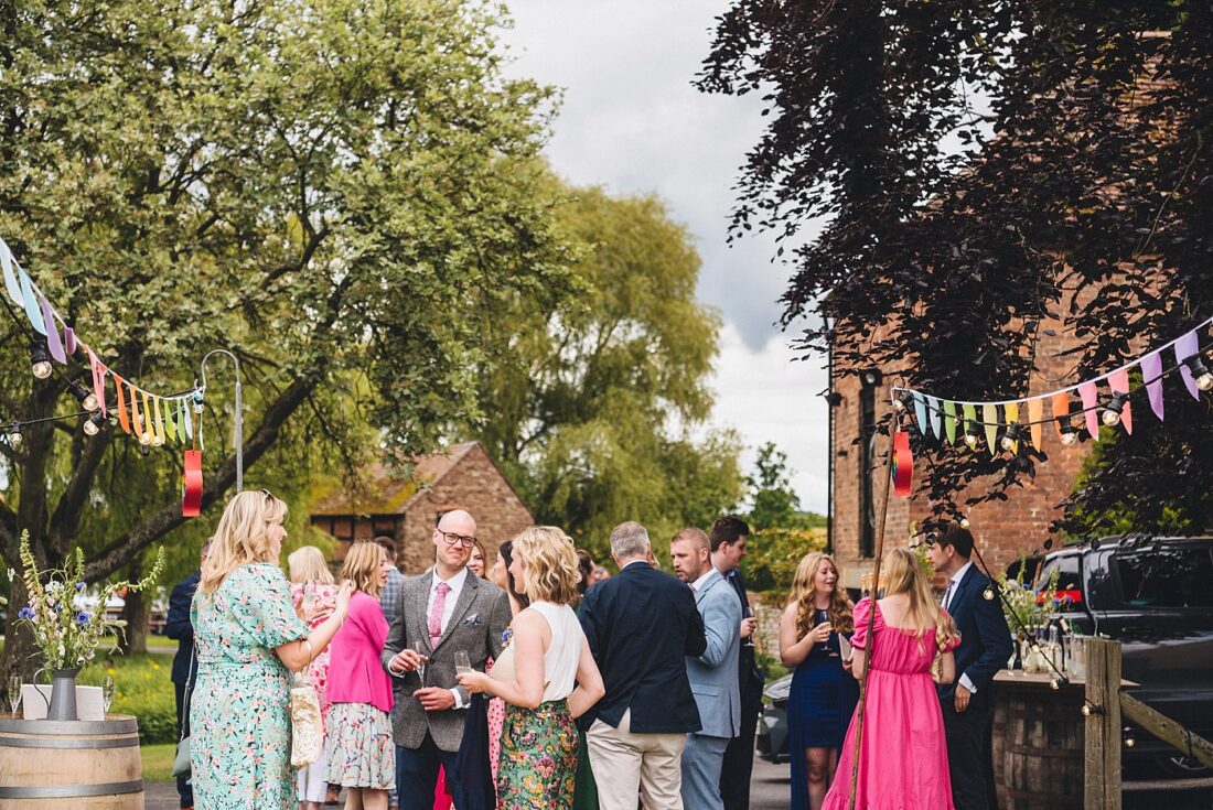 The orchard at munsley wedding