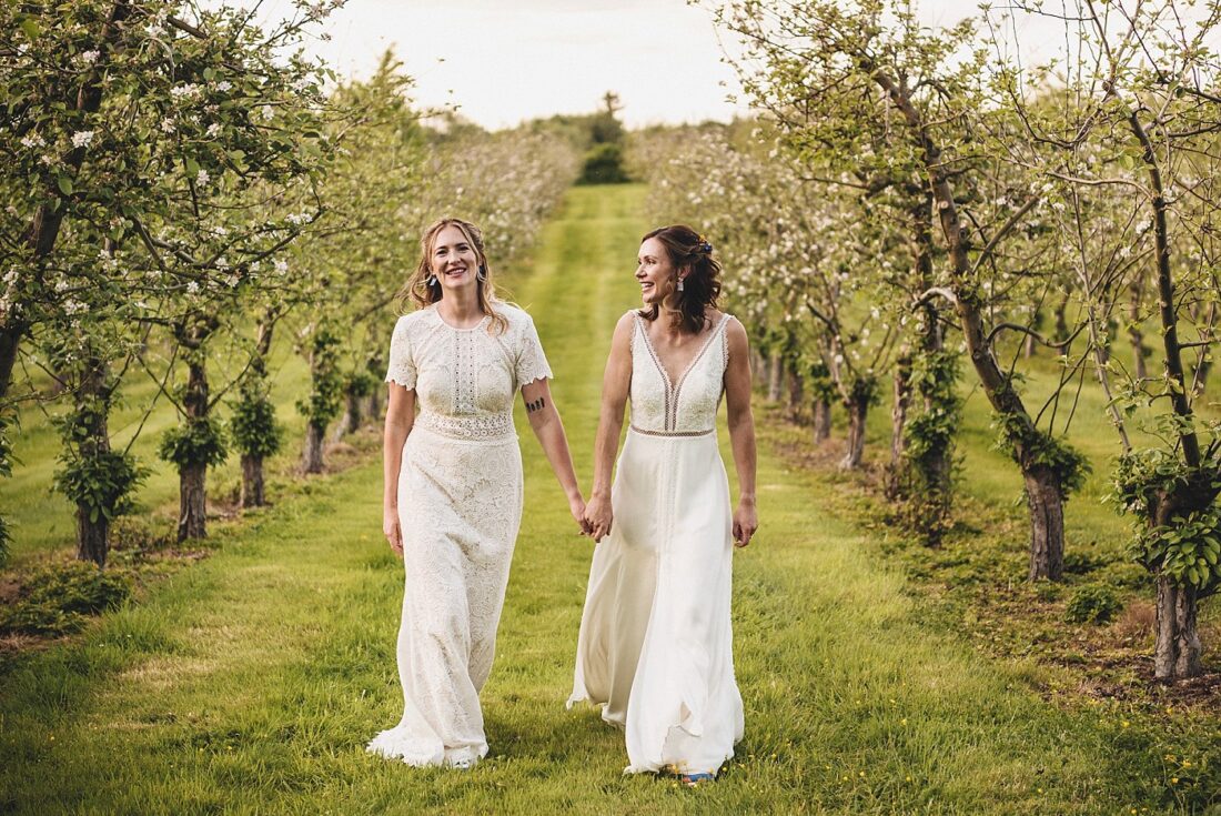 lesbian wedding outdoor