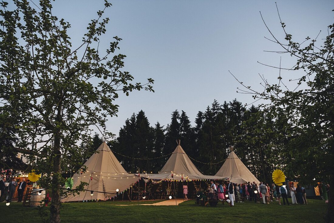 the orchard at munsley wedding