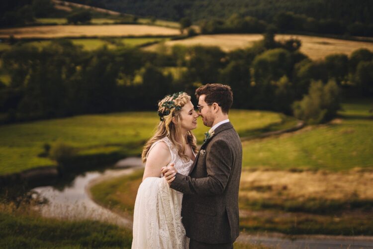 bride and groom at wilde lodge