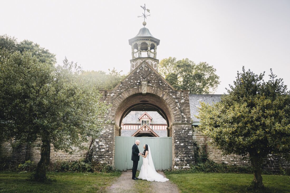 bride and groom photos at Bredenbury Court barns