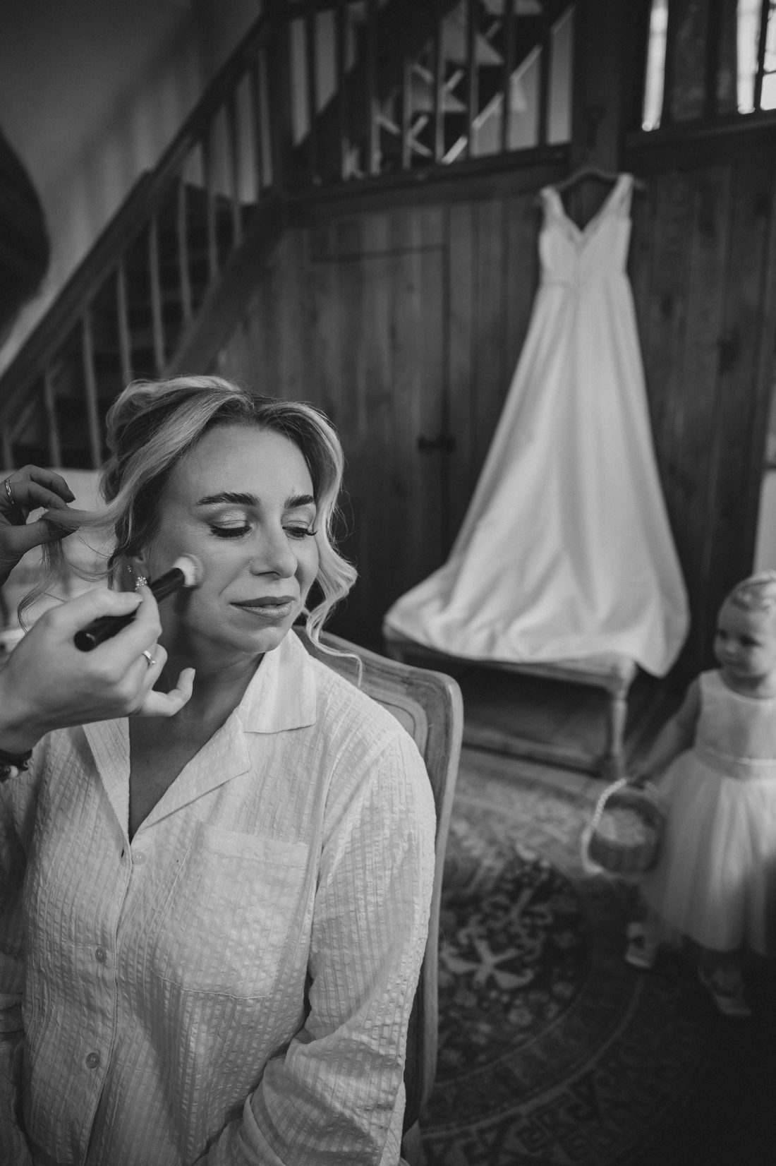 bride getting ready at merriscourt