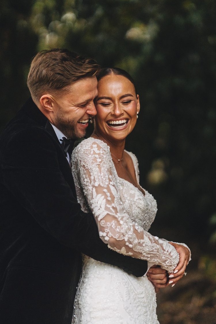 wedding pictures at redhouse barn