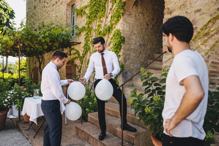 groomsmen having fun in the morning at VIlla Podernovo