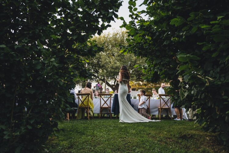 alfresco wedding dining at Villa Podernovo Tuscany