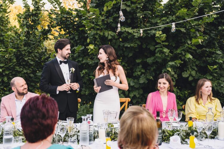 alfresco wedding dining at Villa Podernovo Tuscany