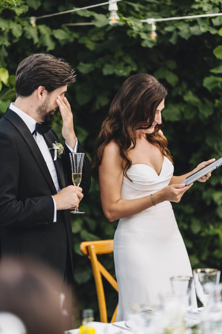 alfresco wedding speeches at Villa Podernovo Tuscany