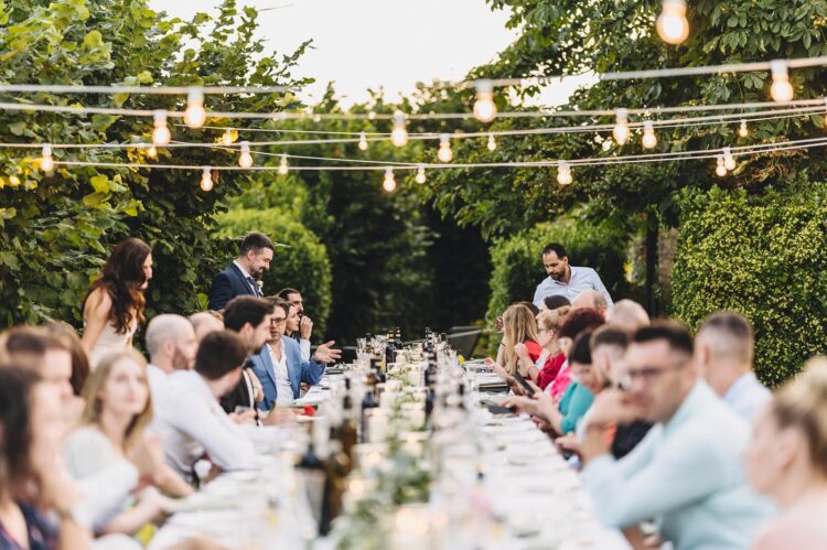 alfresco wedding dining at Villa Podernovo Tuscany