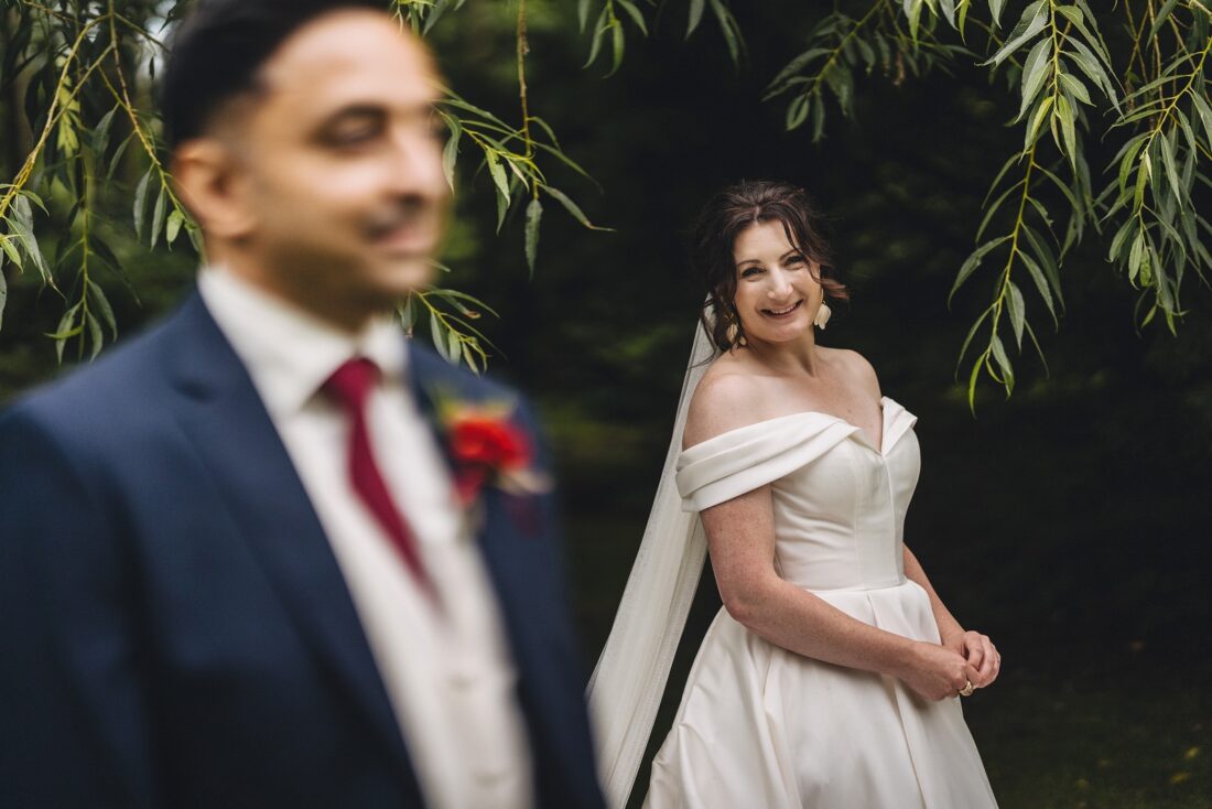 couple shoot Water's Edge Ewen wedding photography