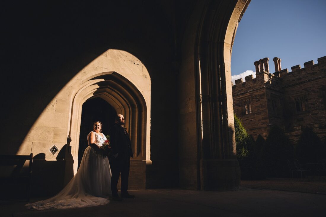 couple shoot at Hampton Court Castle