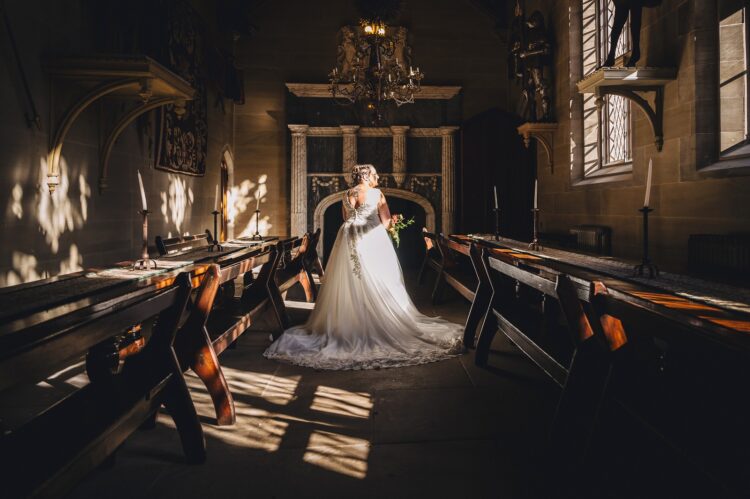 couple shoot at Hampton Court Castle