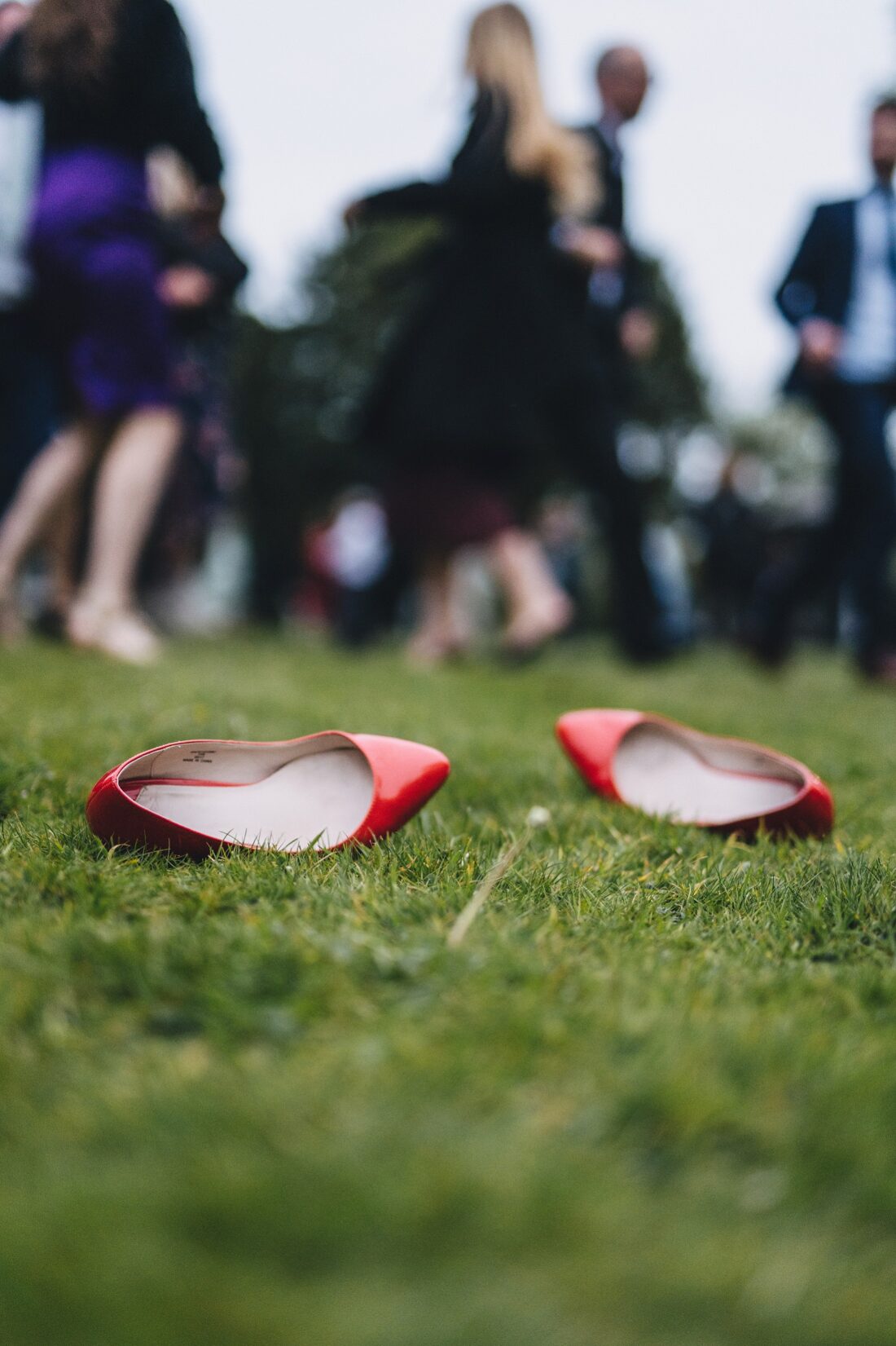 wedding fun at Berwick Lodge, outdoor dancing
