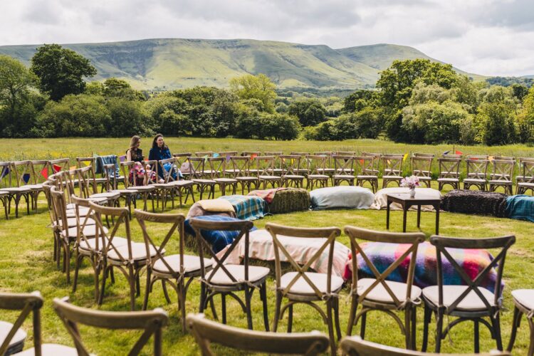 quaker ceremony setup