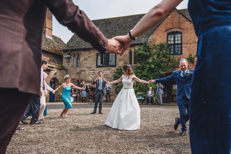 jewish wedding dancing