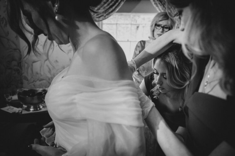 bride getting ready at Dewsall Court jewish wedding