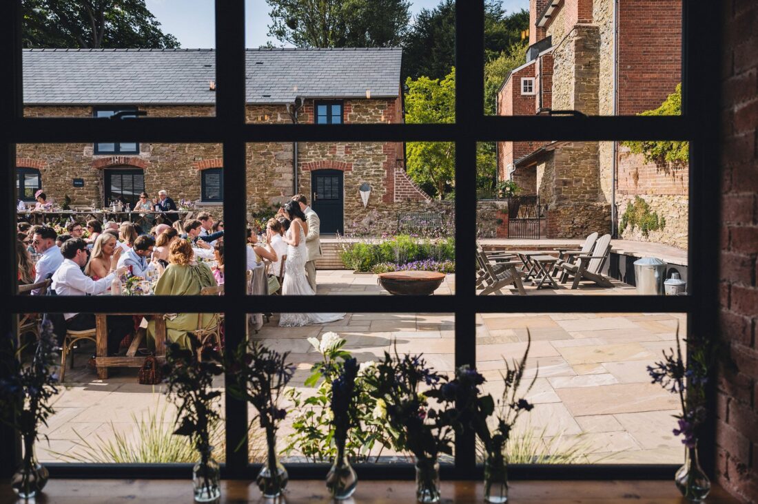 wedding breakfast and the speeches at Shucknall Court luxury herefordshire wedding venue
