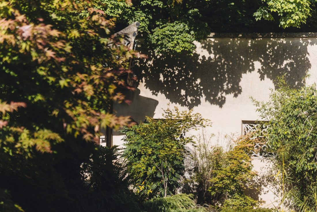 beautiful details and greenery at Matara Centre wedding venue